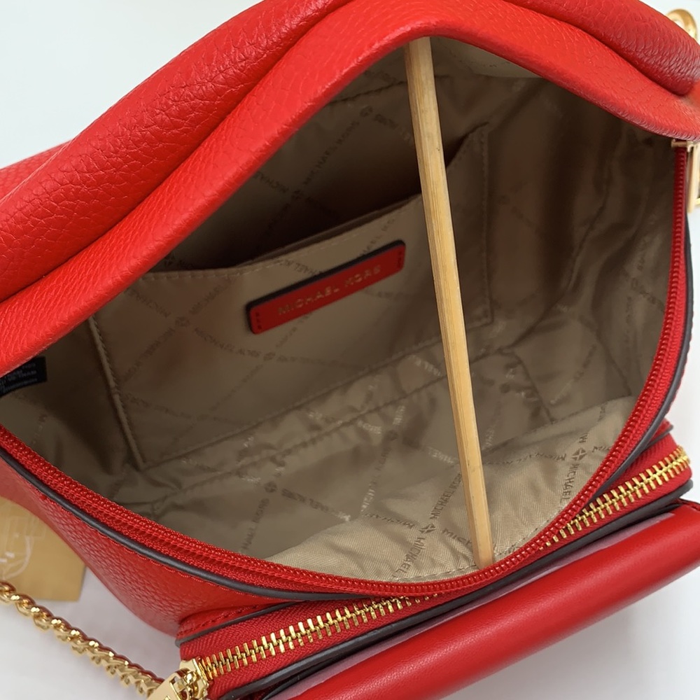 MICHAEL KORS
Maisie Large Pebbled Leather 2-in-1 Waistpack Fannypack Crossbody - Picture 15 of 16